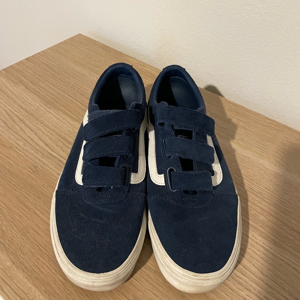 Great condition Vans Velcro strap shoes